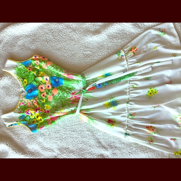 Vintage Dresses & Skirts - 60s 70s True vintage floral dress